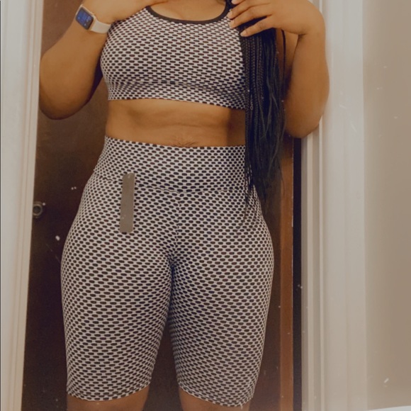 Booty Pop Bermuda set ! - Picture 3 of 3